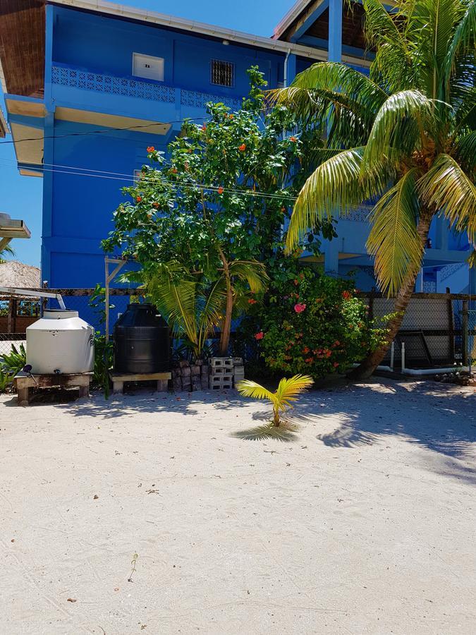 Carolyn'S House Villa Кайе Колкер Екстериор снимка